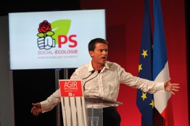French prime minister Manuel Valls delivers a speech on the last day of the Socialist Party (PS) summer congress on August 30, 2015, La Rochelle, western France. AFP PHOTO / XAVIER LEOTY